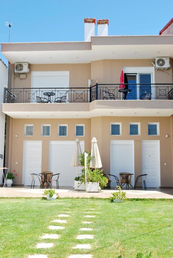شقة Christina'S Sea House نيكيتي المظهر الخارجي الصورة