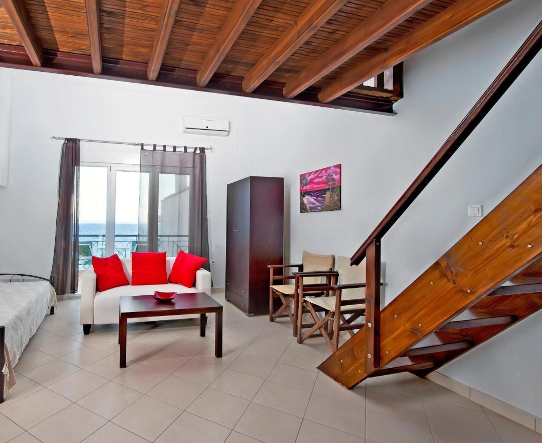 شقة Christina'S Sea House نيكيتي المظهر الخارجي الصورة