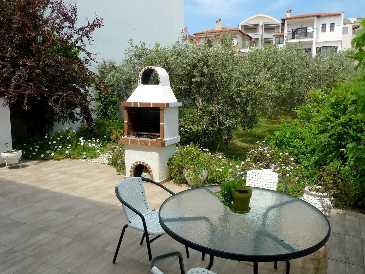 شقة Christina'S Sea House نيكيتي المظهر الخارجي الصورة