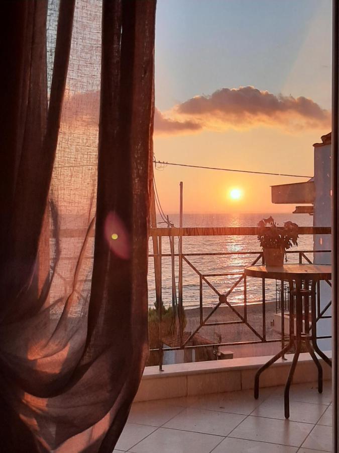 شقة Christina'S Sea House نيكيتي المظهر الخارجي الصورة